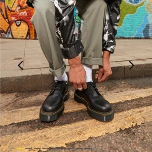 Dr martins smooth leather low top shoes